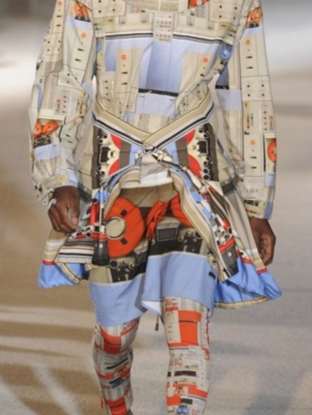 Givenchy Multicolor Geometric Drawstring Shorts Kilt - Picture 14 of 14
